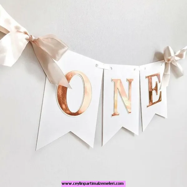 One Beyaz Mini Banner